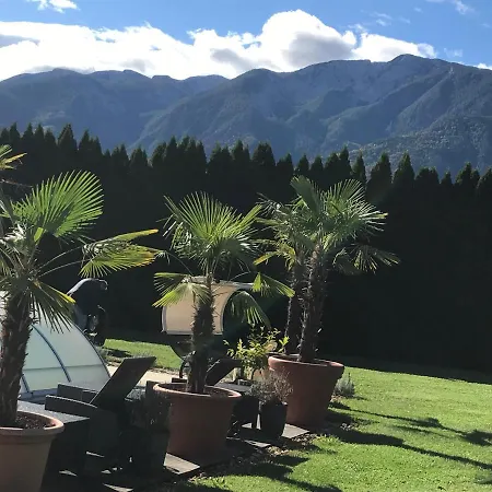 V Gemuetliches Gartenhaus