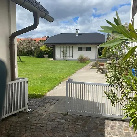 V Gemuetliches Gartenhaus Feriehus