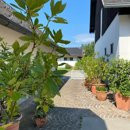 Prázdninový dům V Gemuetliches Gartenhaus Smihel nad Pliberkom