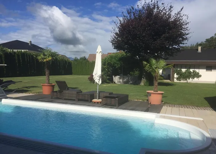 V Gemuetliches Gartenhaus Dom wakacyjny Smihel nad Pliberkom