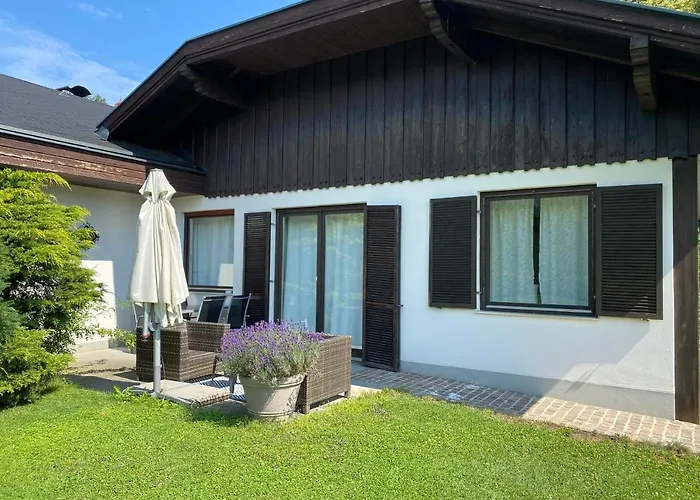 Dom wakacyjny V Gemuetliches Gartenhaus